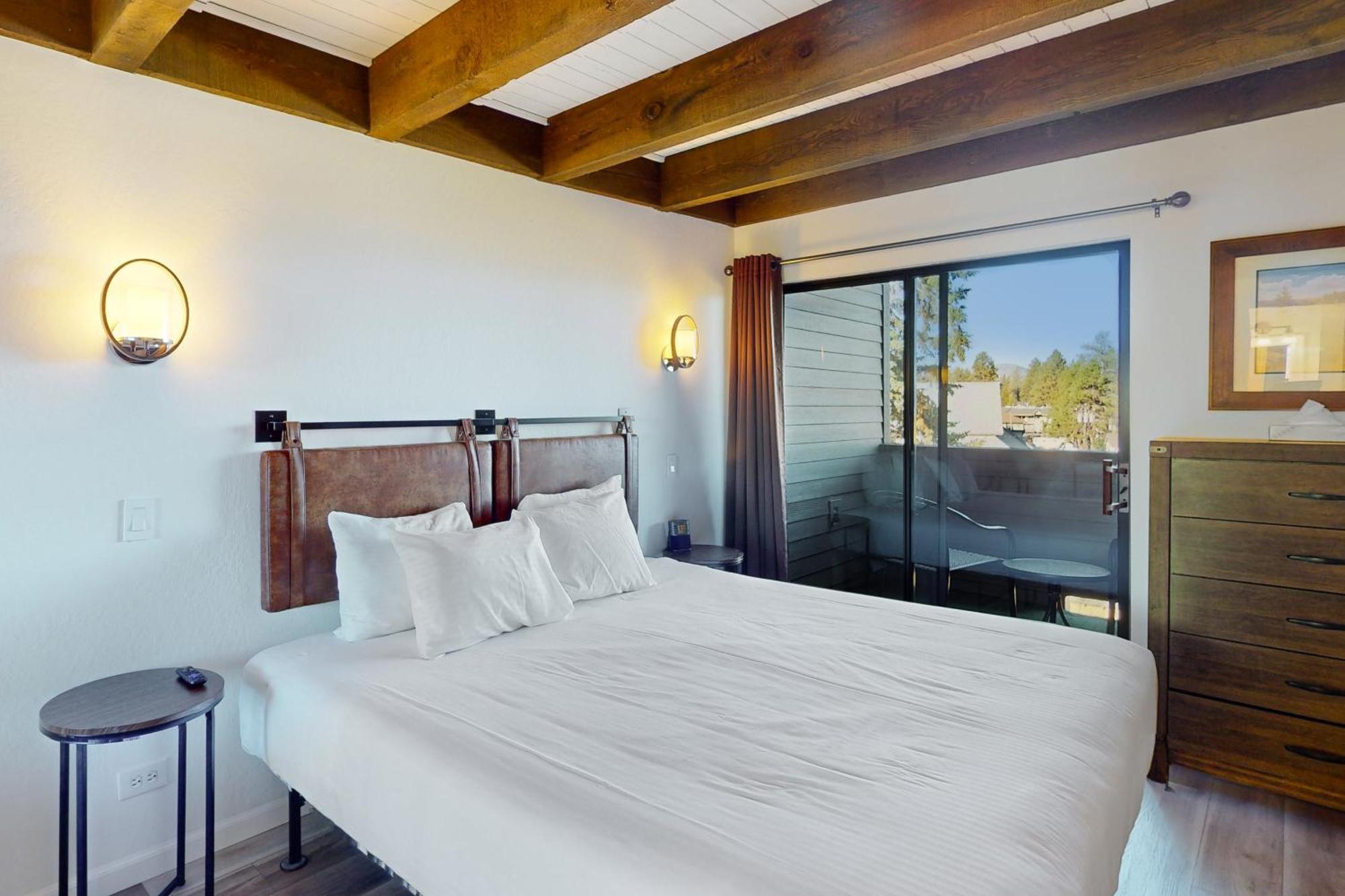Lakeland Village South Lake Tahoe Room photo