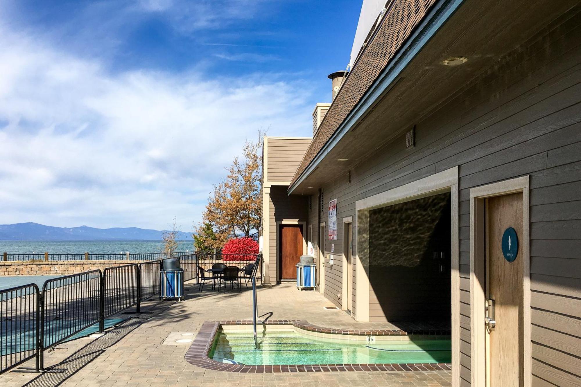 Lakeland Village South Lake Tahoe Room photo