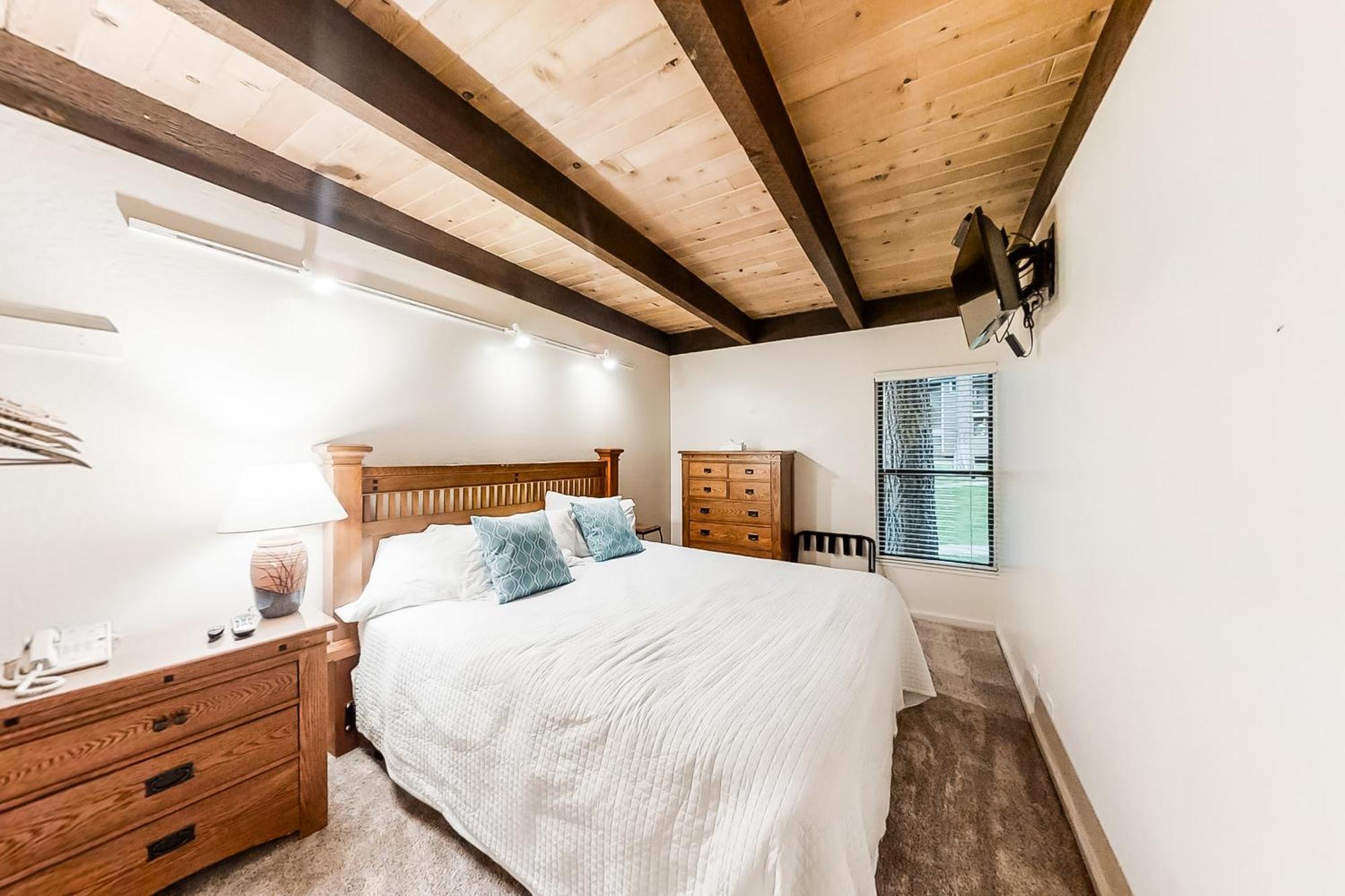 Lakeland Village South Lake Tahoe Room photo