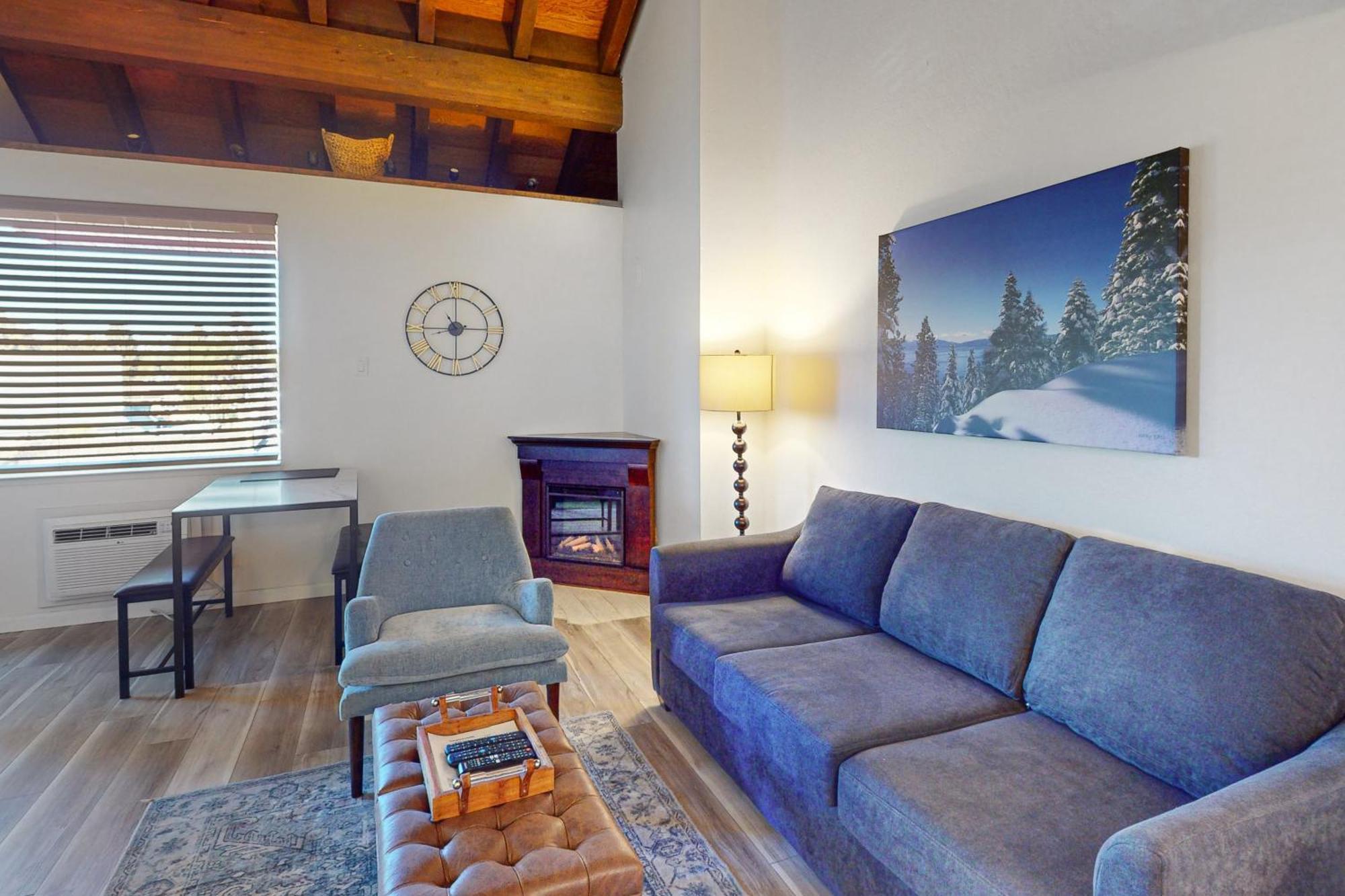 Lakeland Village South Lake Tahoe Room photo