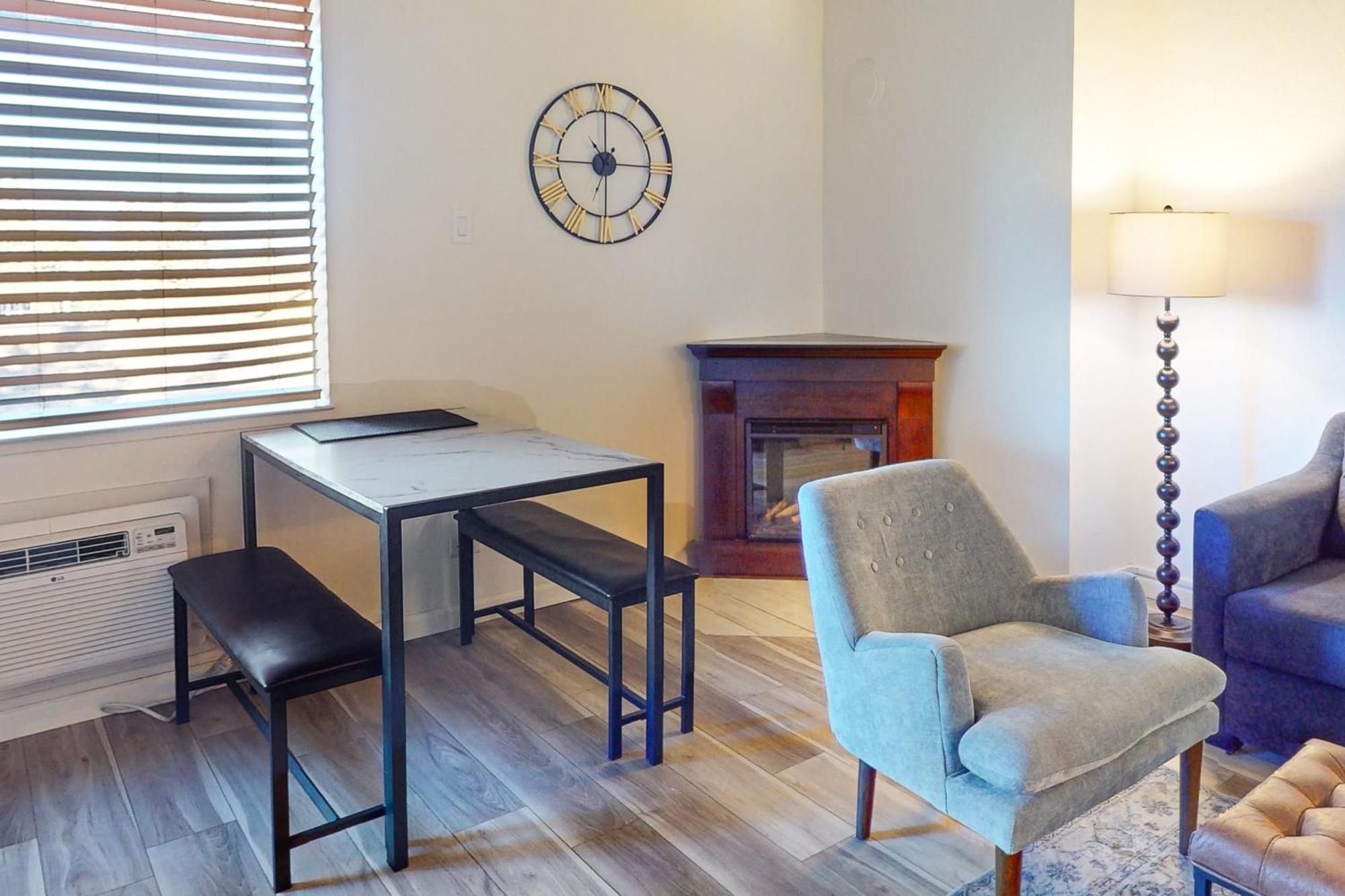 Lakeland Village South Lake Tahoe Room photo