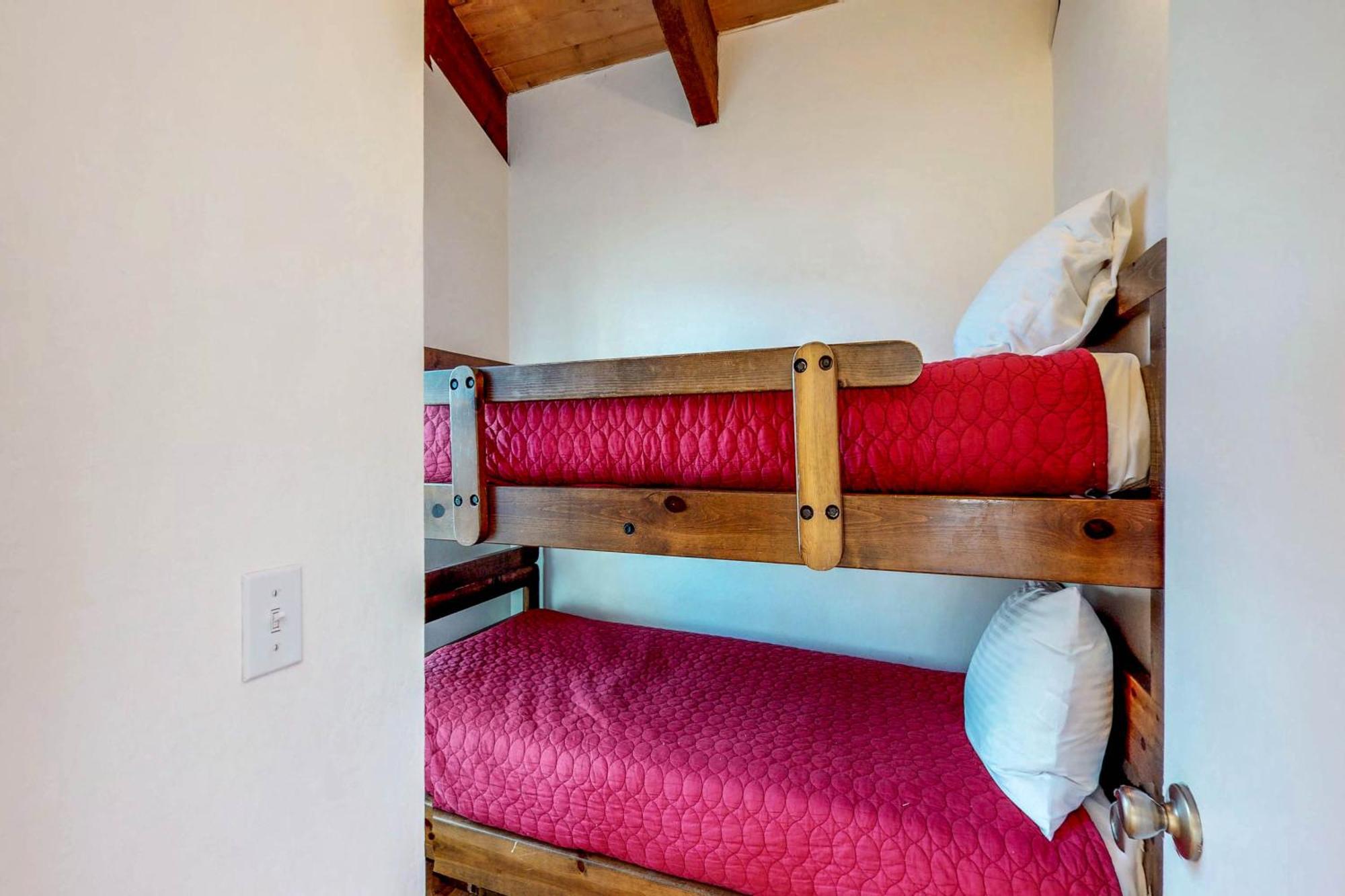 Lakeland Village South Lake Tahoe Room photo
