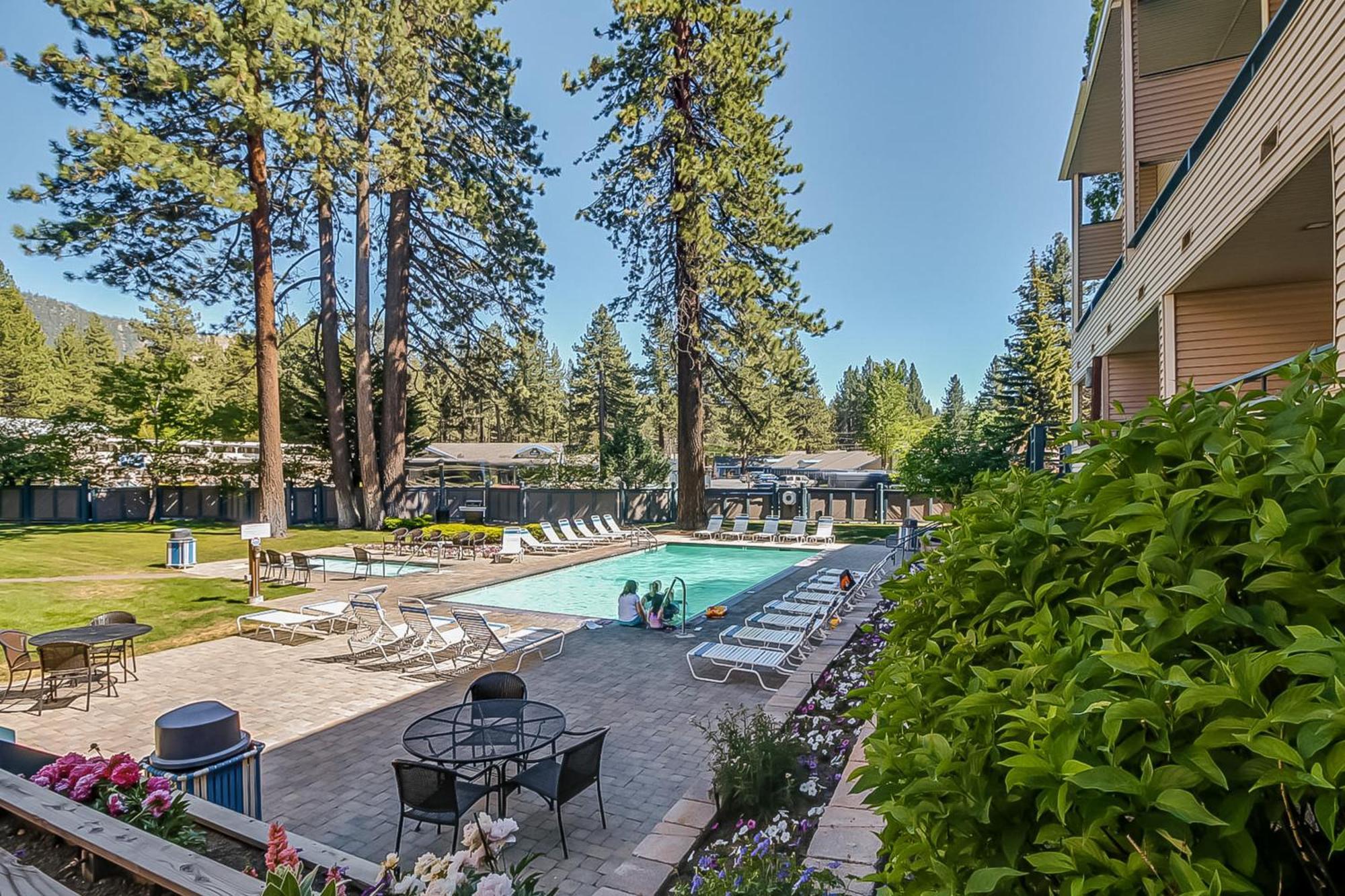Lakeland Village South Lake Tahoe Room photo